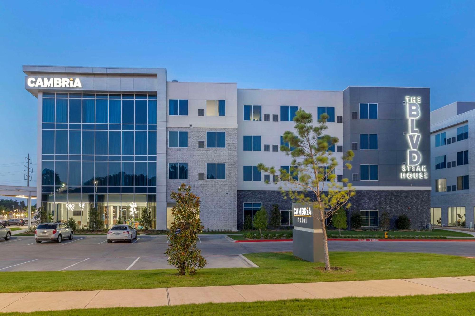 Cambria Hotel Waco University Riverfront Exteriér fotografie