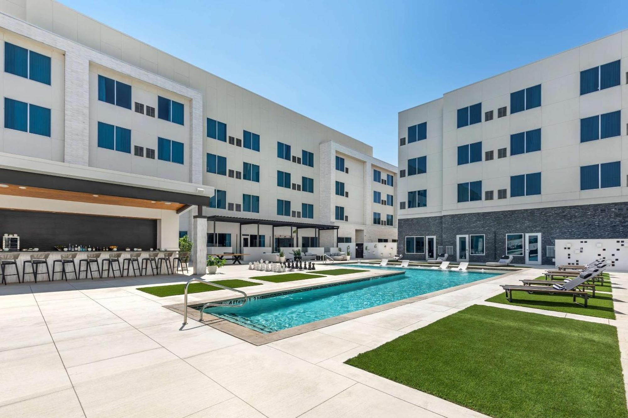 Cambria Hotel Waco University Riverfront Exteriér fotografie